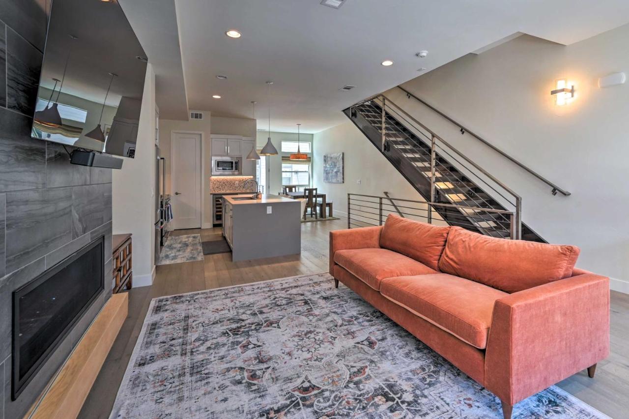 Holiday home Townhome With Rooftop Deck Walk To