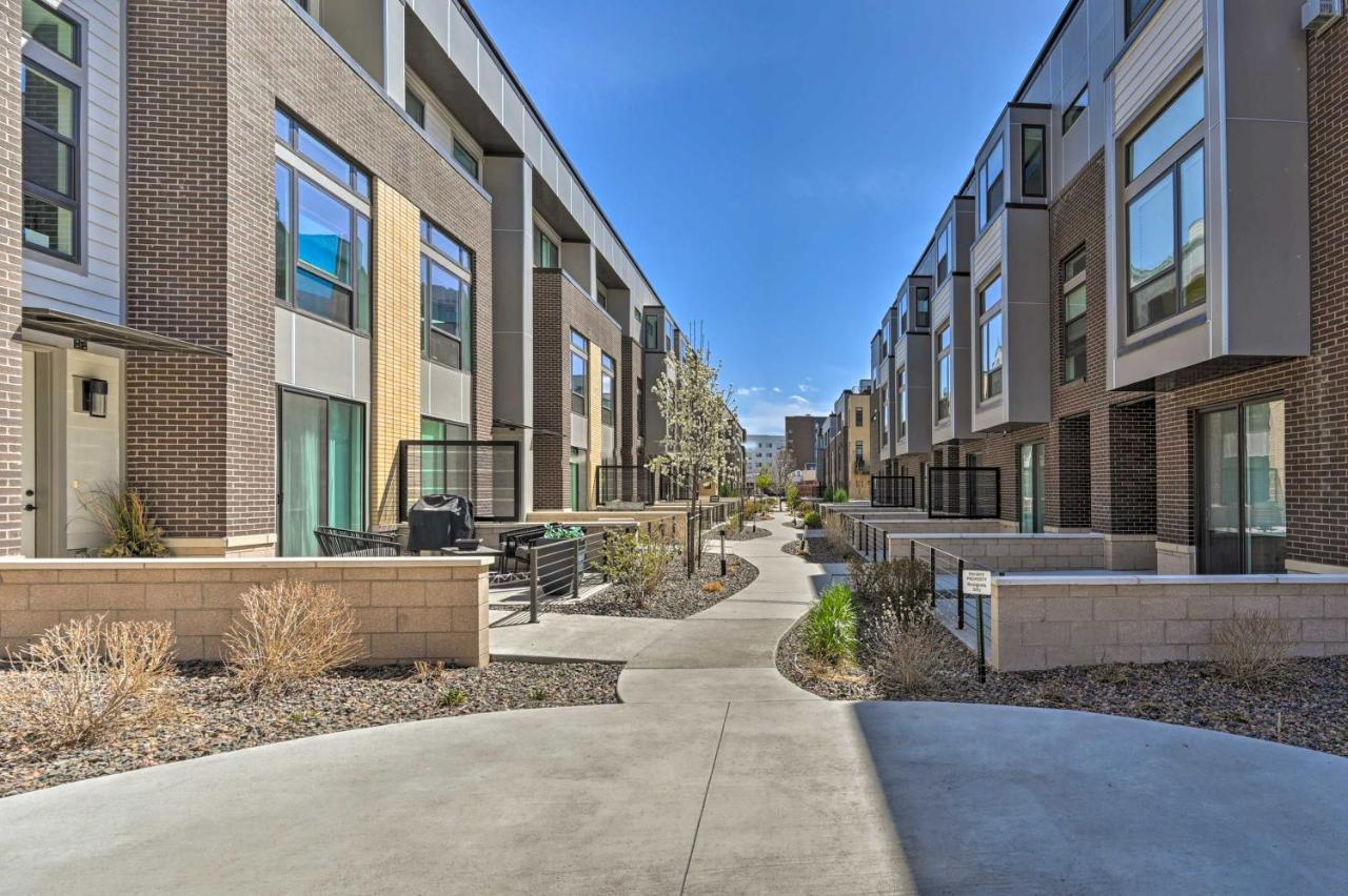 Townhome With Rooftop Deck Walk To DEN